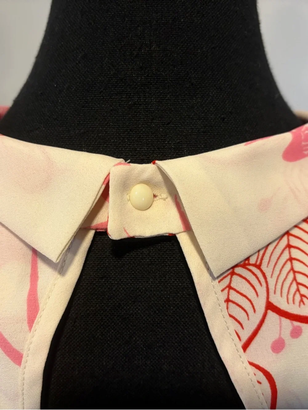 Anthropologie Maeve Cream/Red/Pink Bird & Leaf Print Bow Blouse EUC - Picture 11 of 16